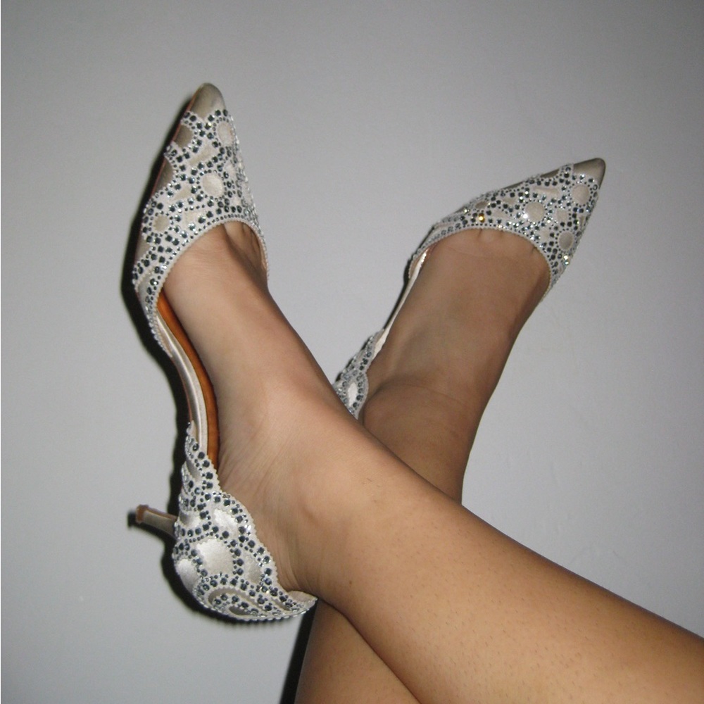 Badgley Mischka mini pumps